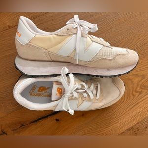 New Balance 237 Shoes Womens. Gently worn!